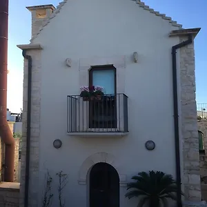 https://casa-torre-di-mactheus-petaro.barihotels.org